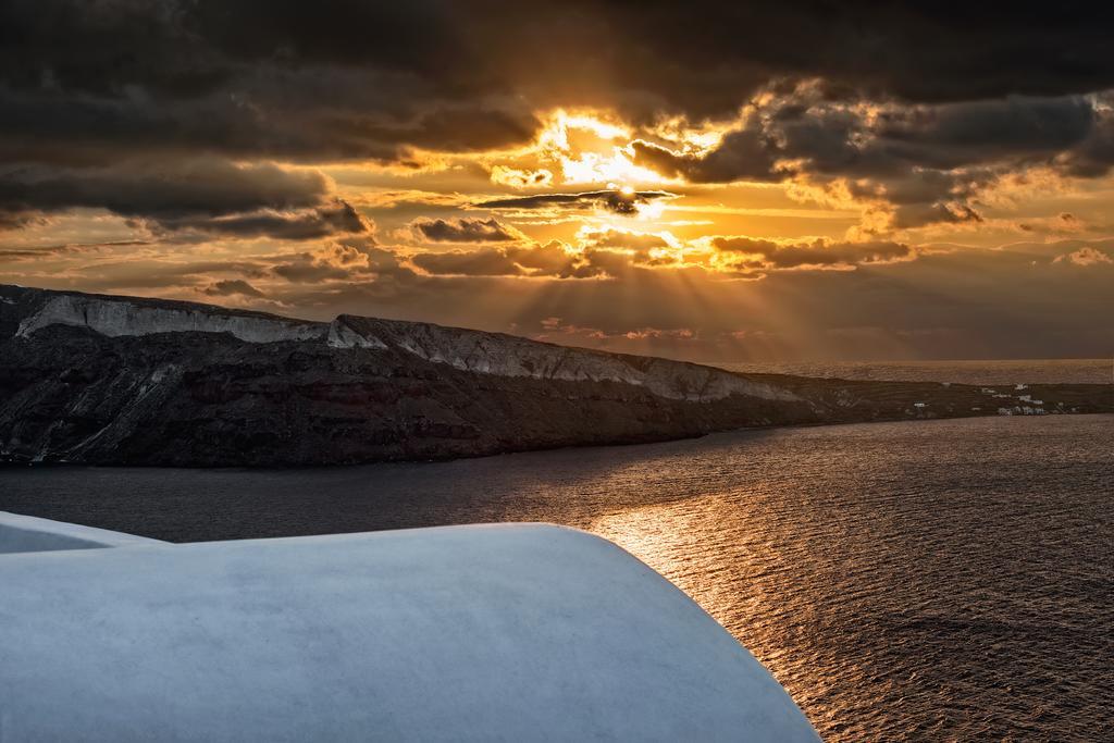 Domus Solis Luxury Villa Иа Екстериор снимка