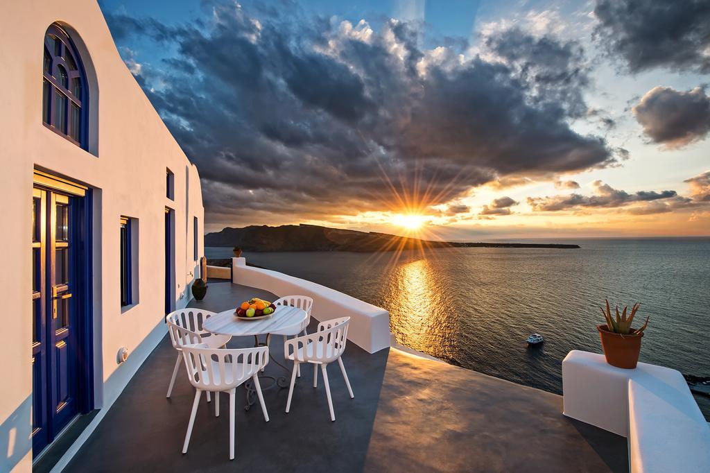 Domus Solis Luxury Villa Иа Екстериор снимка